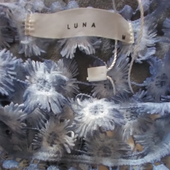 Flower Lace Tank Top - Picture 6 of 8